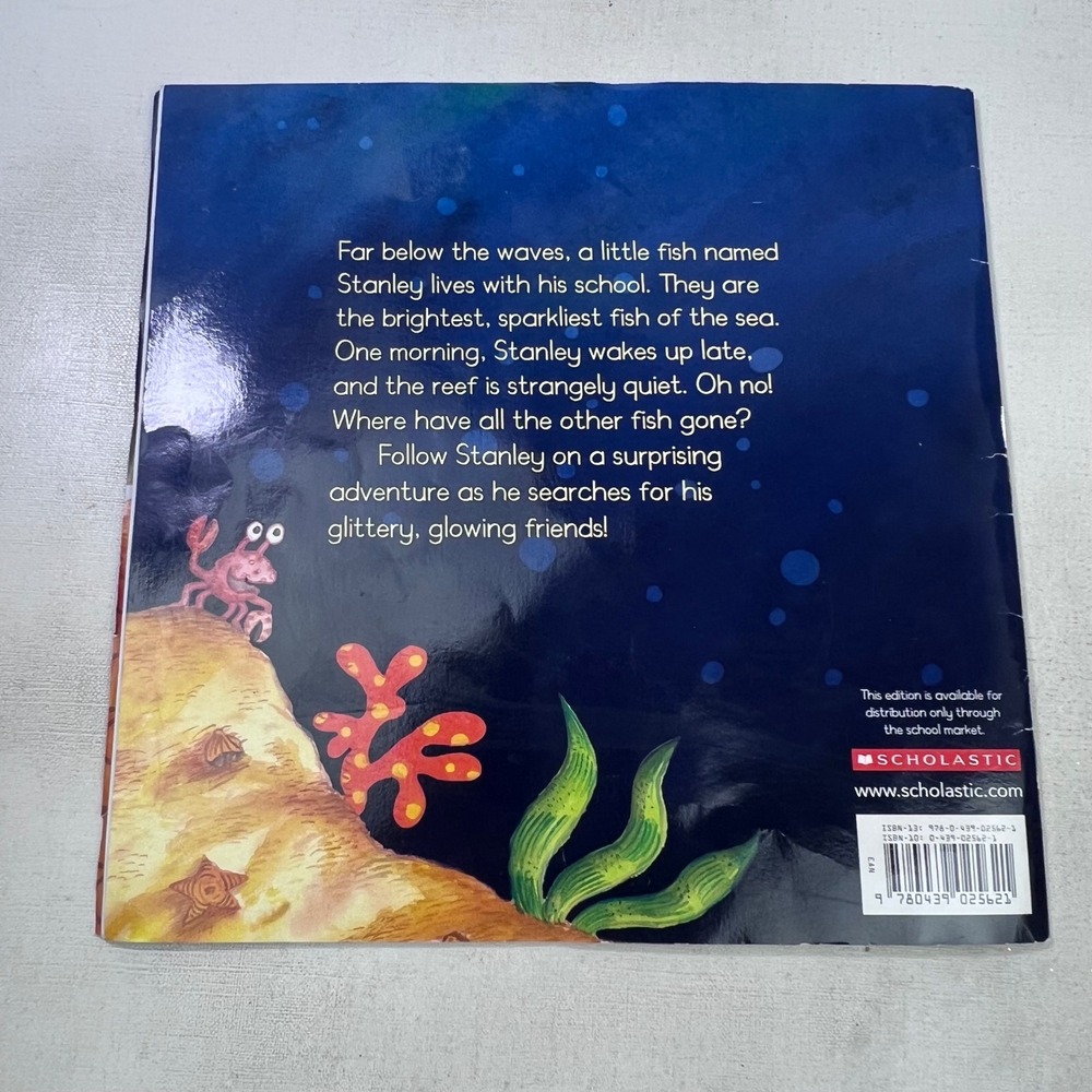 Scholastic The Bravest Fish Book and Cassette Set Matt Buckingham Bright Stanley - Picture 5 of 9